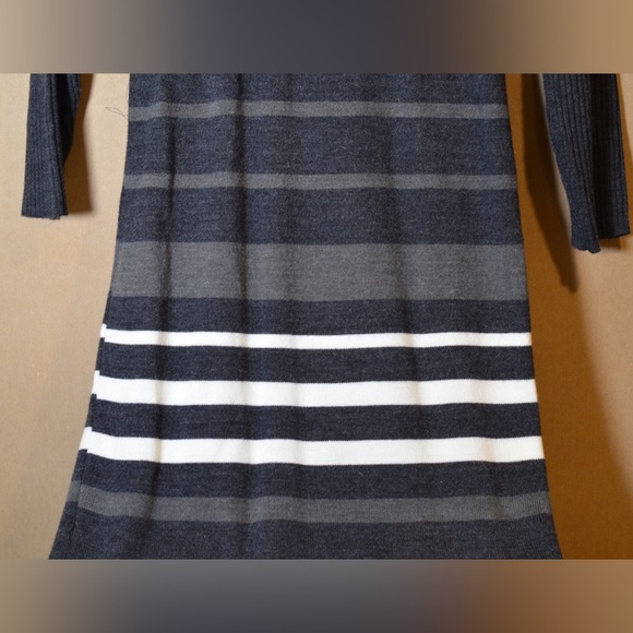 Sandra Darren Knit Ribbed Sweater Dress Grey Striped Size PMD - Picture 2 of 5